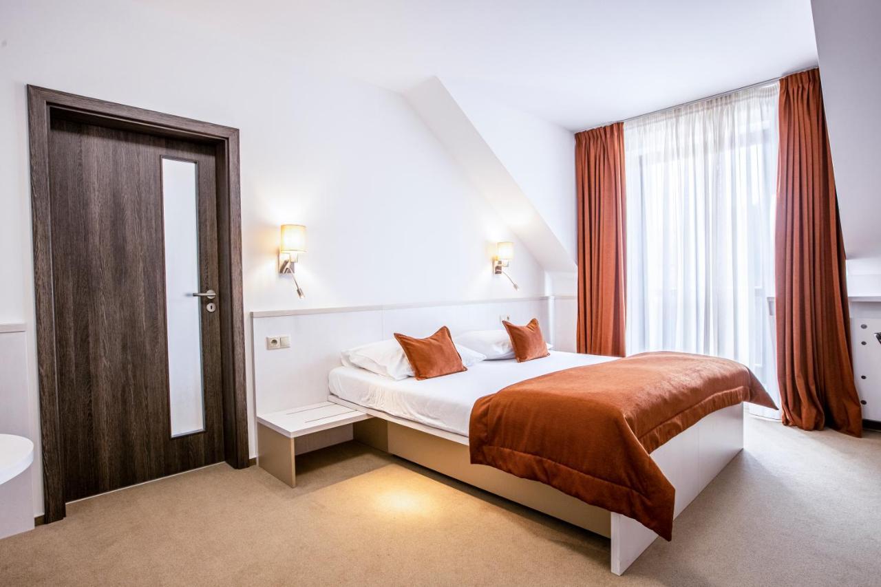 Hotel Olberg Olomucany ภายนอก รูปภาพ